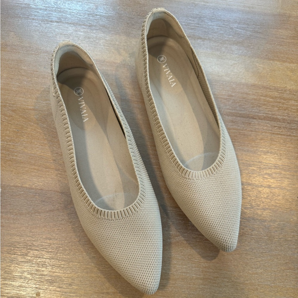 VIVAIA Ballet pointed toe flats. Size 7.5. Worn 1x. EUC